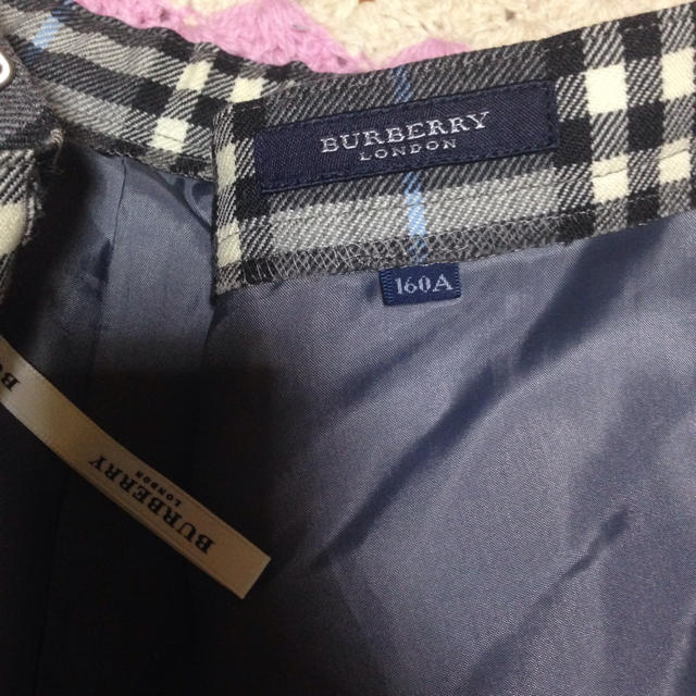 BURBERRY(バーバリー)の★バーバリー 膝丈スカート 最終値下げ！早い者勝ち レディースのスカート(ひざ丈スカート)の商品写真