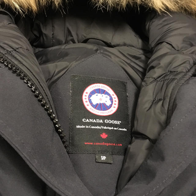 CANADA GOOSE(カナダグース)の新品カナダグースブロンテダウンジャケットエストネーション購入濃紺XSシャーロット レディースのジャケット/アウター(ダウンジャケット)の商品写真