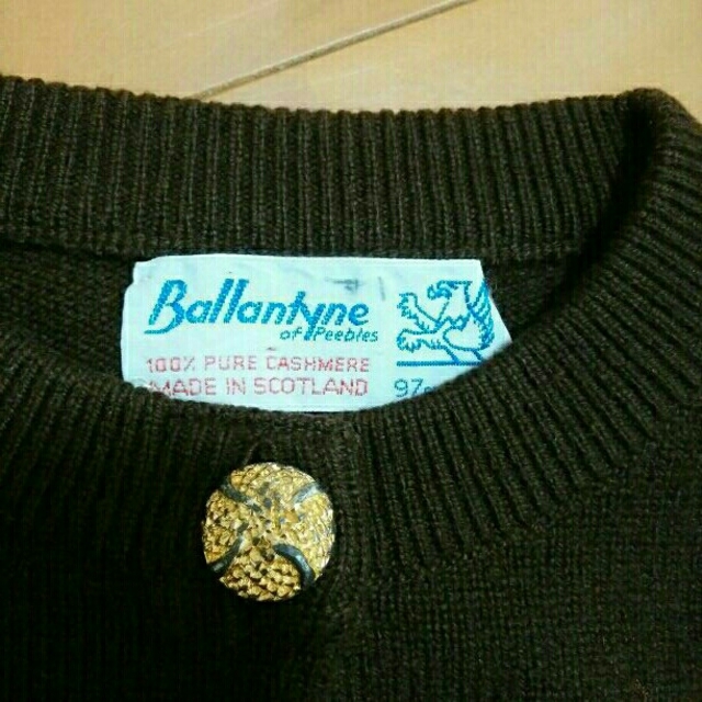 BALLANTYNE CASHMERE(バランタインカシミヤ)のBallantyne カシミヤ100%カーディガン レディースのトップス(カーディガン)の商品写真