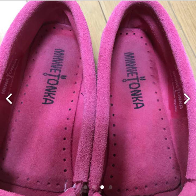 Minnetonka(ミネトンカ)のミネトンカ ピンク レディースの靴/シューズ(スリッポン/モカシン)の商品写真