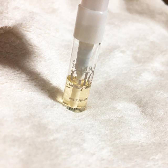 ARMANI JUNIOR(アルマーニ ジュニア)の【アルマーニ アクアディジオ 1.2ml】 コスメ/美容の香水(香水(女性用))の商品写真