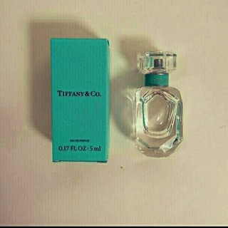 ティファニー(Tiffany & Co.)の【新作・即発送】ティファニー  オードパルファム
容量:5mlx1

(香水(女性用))