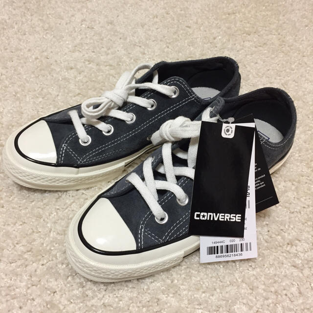 CONVERSE(コンバース)の（お取り置き中） CONVERSE チャックテイラー 23.0cm レディースの靴/シューズ(スニーカー)の商品写真
