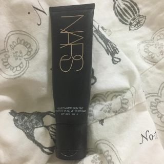 ナーズ(NARS)のNARS ベルベットマットスキンティント 6513(ファンデーション)