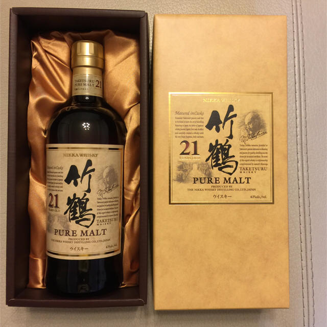 ニッカウヰスキー - 竹鶴21年ピュアモルト 700ml 化粧箱付きの通販 by