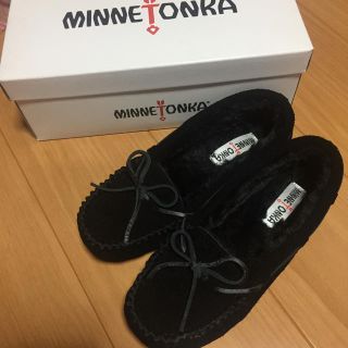 ミネトンカ(Minnetonka)のミネトンカ 新品ファーモカシン ブラック(スリッポン/モカシン)