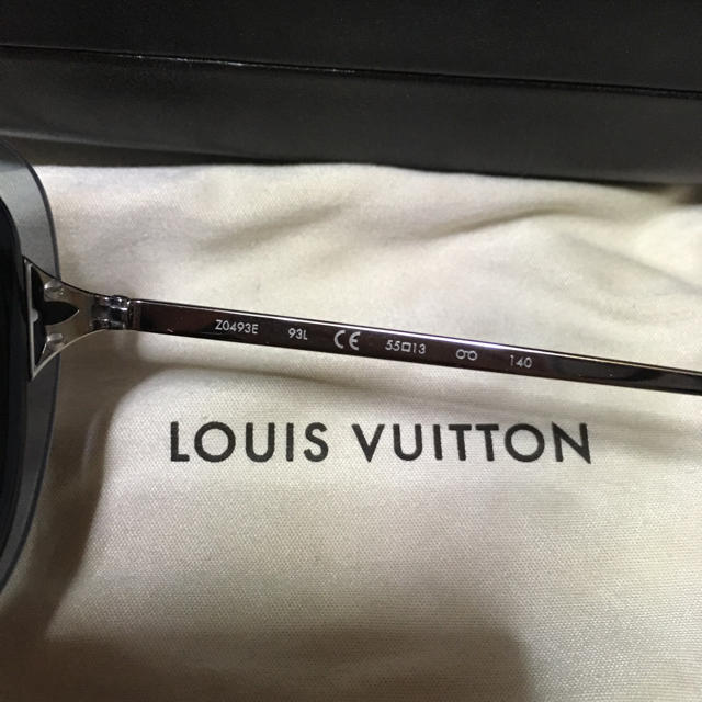 LOUIS VUITTON(ルイヴィトン)のルイヴィトンサングラス レディースのファッション小物(サングラス/メガネ)の商品写真