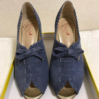 アクアガール(aquagirl)の美品 伊勢丹 新宿 リボン&フェミニンな靴(ハイヒール/パンプス)