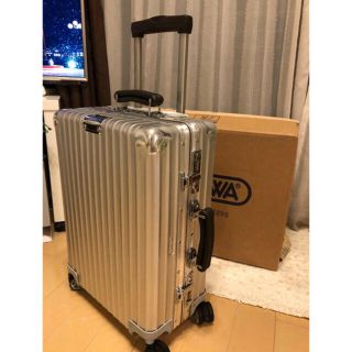 【新品/未使用】機内持込可 RIMOWA リモワ クラシックフライト 【新品/未使用】機内持込可 RIMOWA リモワ クラシックフライト