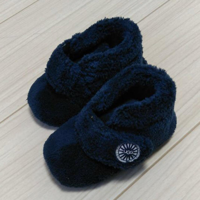 UGG(アグ)のゼーローさん専用♡UGG 美品 キッズ/ベビー/マタニティのベビー靴/シューズ(~14cm)(ブーツ)の商品写真