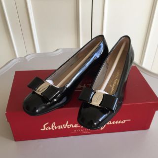 サルヴァトーレフェラガモ(Salvatore Ferragamo)の☆トモさまご専用☆ Ferragamo フェラガモ パンプス(ハイヒール/パンプス)