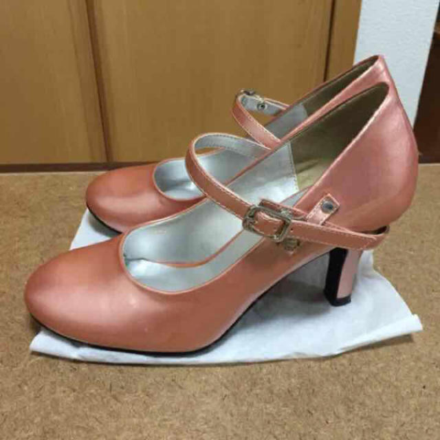 ピンク♡ストラップパンプス レディースの靴/シューズ(ハイヒール/パンプス)の商品写真