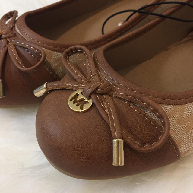 Michael Kors(マイケルコース)の♡新品・未使用品♡MICHAEL KORS マイケルコース バレエシューズ 20 キッズ/ベビー/マタニティのキッズ靴/シューズ(15cm~)(フォーマルシューズ)の商品写真