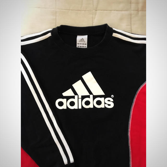 adidas(アディダス)のアディダストレーナー 150 キッズ/ベビー/マタニティのキッズ服男の子用(90cm~)(Tシャツ/カットソー)の商品写真