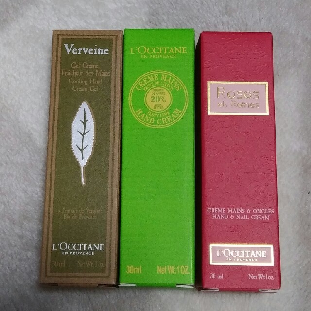 L'OCCITANE(ロクシタン)の【新品】L'OCCITANEハンドクリーム コスメ/美容のボディケア(ハンドクリーム)の商品写真