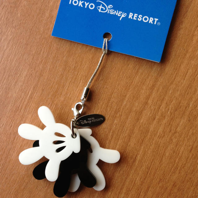 Disney 取り置き中 ミッキーの手 ストラップの通販 By ふゆの店 ディズニーならラクマ