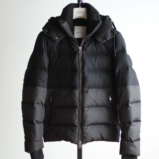 モンクレール(MONCLER)の⭕️bora様【極上品】希少国内正規品  雑誌掲載 上級モデル モンクレール(ダウンジャケット)