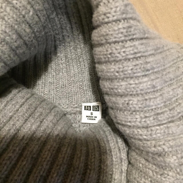 UNIQLO(ユニクロ)の☆値下げ☆ ✳︎ほぼ新品✳︎ ユニクロ タートルネックベスト レディースのトップス(ベスト/ジレ)の商品写真