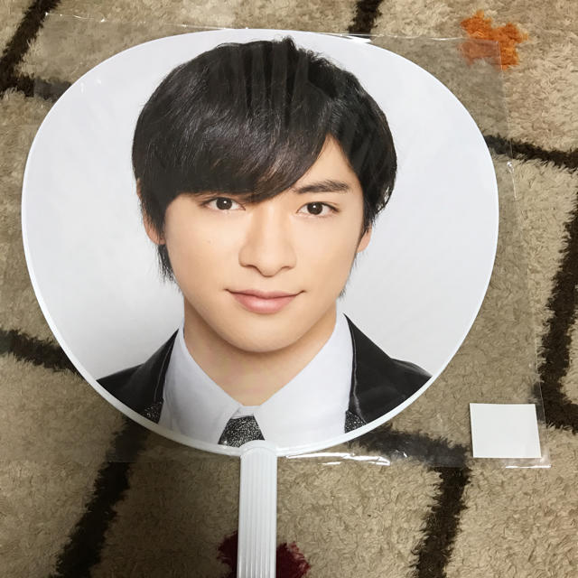 Hey! Say! JUMP(ヘイセイジャンプ)の知念侑李 うちわ エンタメ/ホビーの声優グッズ(うちわ)の商品写真