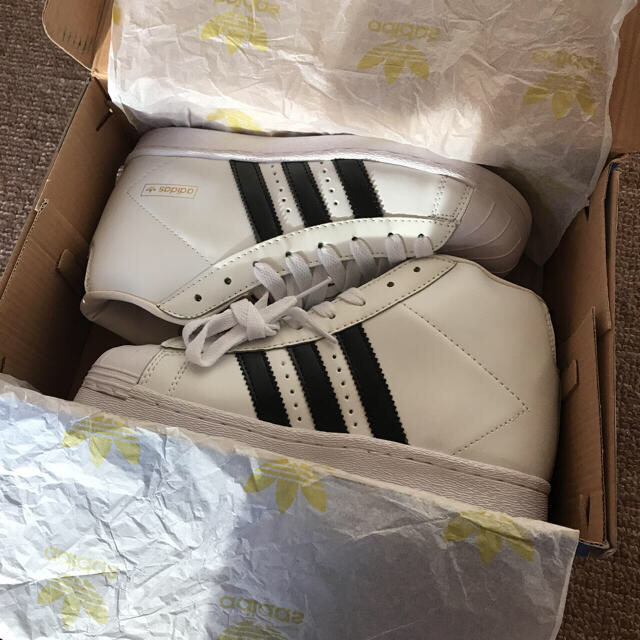 スニーカーadidasスーパースターインヒールスニーカー