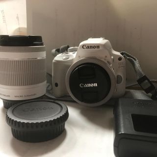 キヤノン(Canon)の【美品】Canon EOS kiss x7 ダブルレンズキット ホワイト(デジタル一眼)