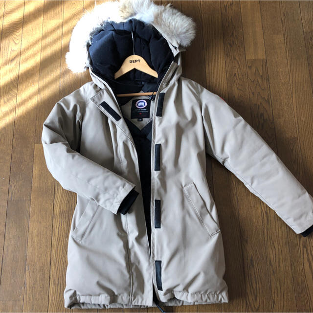 CANADA GOOSE(カナダグース)の専用⭐️カナダグースXS   レディースのジャケット/アウター(ダウンコート)の商品写真