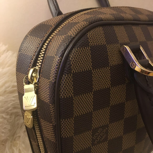 LOUIS VUITTON - ルイヴィトン ダミエ サリアミニ ハンドバッグ 超美品 LOUIS VUITTON - ルイヴィトン ダミエ サリアミニ ハンドバッグ 超美品