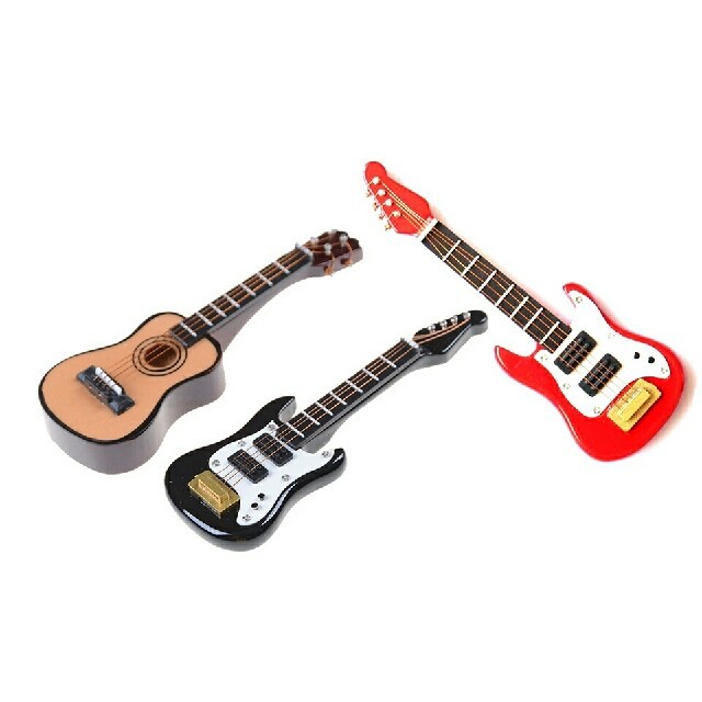 アコースティックギター エレキギター ミニチュアドールハウスの通販 By あかむつ S Shop ラクマ