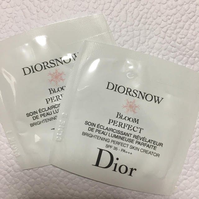 Christian Dior(クリスチャンディオール)のDior 口紅 乳液サンプル コスメ/美容のベースメイク/化粧品(口紅)の商品写真