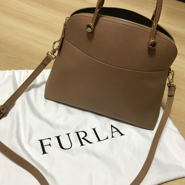 Furla(フルラ)のフルラ パイパー Mサイズ 2017ss レディースのバッグ(ハンドバッグ)の商品写真