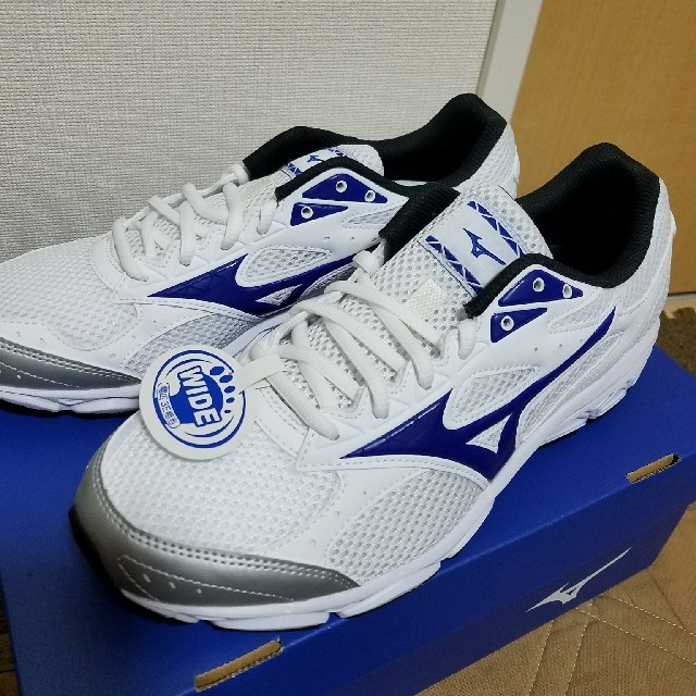 MIZUNO(ミズノ)のさと様専用 メンズの靴/シューズ(スニーカー)の商品写真