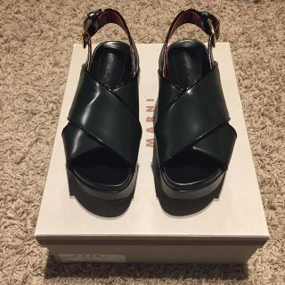 マルニ(Marni)の【新品未使用】MARNI マルニ クロスサンダル(サンダル)