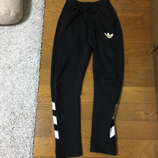 adidas originals ジャージ