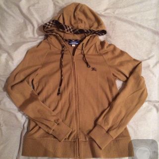 バーバリーブルーレーベル(BURBERRY BLUE LABEL)のバーバリー パーカー りと様専用♡(パーカー)