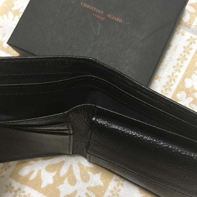 CHRISTIAN AUJARD(クリスチャンオジャール)のchristian aujard 財布 牛皮 新品 メンズのファッション小物(折り財布)の商品写真