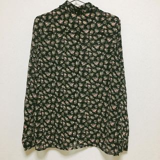 H&M - H&M 花柄 ブラウスの通販 by りりこ's shop|エイチアンド