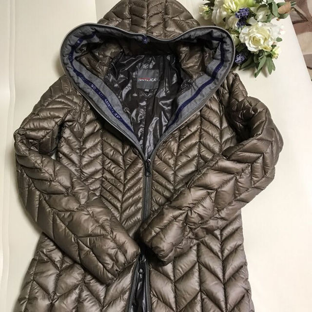 MONCLER(モンクレール)の♪デュペチカ♪素敵なダウン♪大草直子♪40 レディースのジャケット/アウター(ダウンジャケット)の商品写真