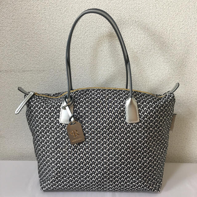 ◇新品 同様◇ロベルタ ピエリ◇17年モデル トート バッグ ◇新品 同様◇ロベルタ ピエリ◇17年モデル トート バッグ