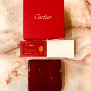 カルティエ(Cartier)のるはっち様専用 ギャランティカード付き☆カルティエ 三つ折り財布(財布)