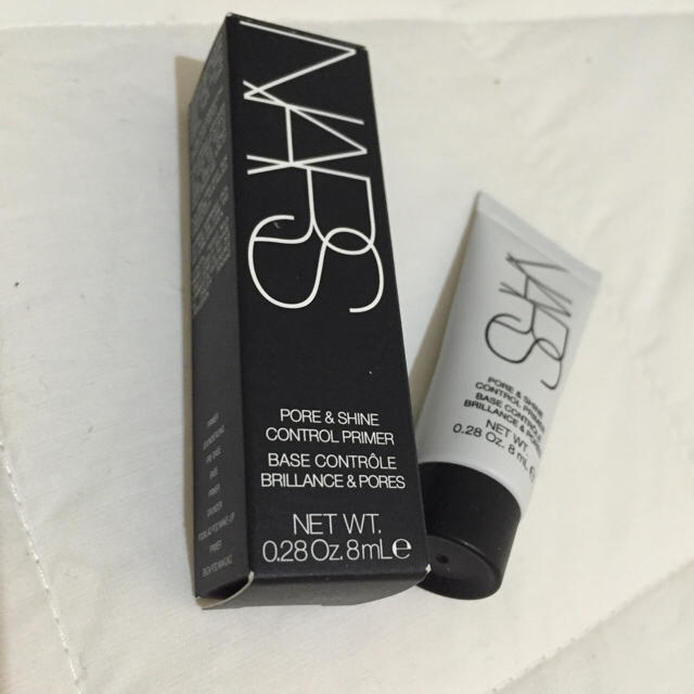 NARS(ナーズ)のナーズNARS pore&shine control primer 下地 コスメ/美容のベースメイク/化粧品(化粧下地)の商品写真