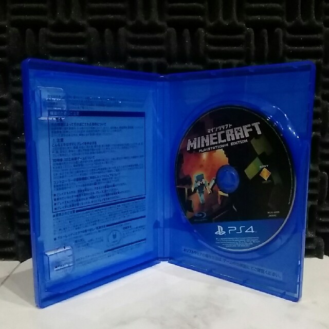 PlayStation4(プレイステーション4)のはるやん様専用　MINECRAFT（マインクラフト）PS4ソフト エンタメ/ホビーのゲームソフト/ゲーム機本体(家庭用ゲームソフト)の商品写真