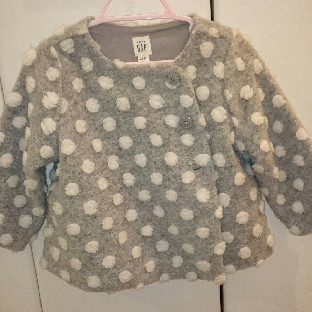 babyGAP(ベビーギャップ)のmre様専用。GAPbabyカーディガン キッズ/ベビー/マタニティのキッズ服女の子用(90cm~)(カーディガン)の商品写真