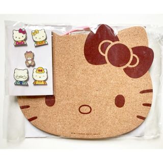 サンリオ(サンリオ)のお値下げしました！【新品】Hello Kitty コルクボード&ピンズセット(ノート/メモ帳/ふせん)