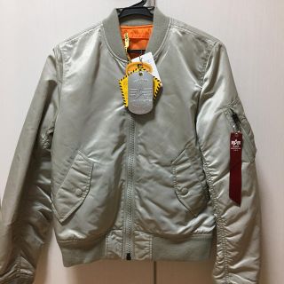 アルファインダストリーズ(ALPHA INDUSTRIES)のALPHA MA-1 アローズ別注 レディース アルファ(ブルゾン)