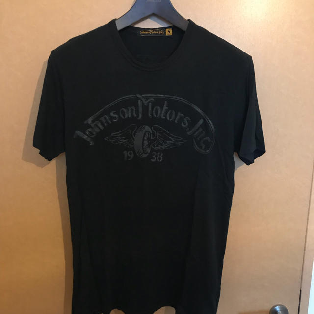 Johnson Motors ジョンソンモーターズ Tシャツ 黒 S メンズのトップス(Tシャツ/カットソー(半袖/袖なし))の商品写真