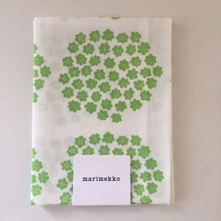 マリメッコ(marimekko)の日本未発売 フィンランド限定 puketti ティータオル グリーン(テーブル用品)