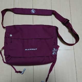 マムート(Mammut)のMAMMUT メッセンジャーバッグ 美品(メッセンジャーバッグ)