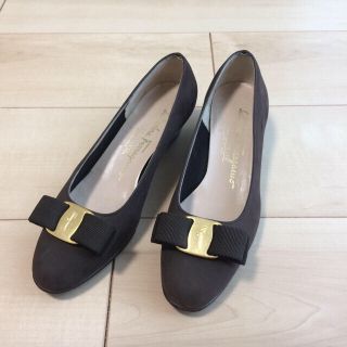 サルヴァトーレフェラガモ(Salvatore Ferragamo)のフェラガモ パンプス(ハイヒール/パンプス)