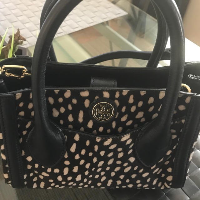 Tory Burch(トリーバーチ)のトリーバーチミニショルダーバッグハラコヒョウ柄 レディースのバッグ(ショルダーバッグ)の商品写真