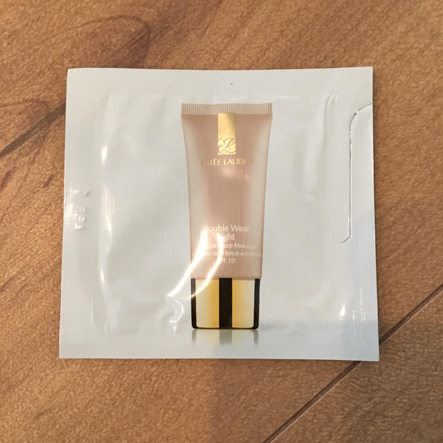 Estee Lauder(エスティローダー)の【ESTEE LAUDER】20枚セット ファンデーション コスメ/美容のベースメイク/化粧品(ファンデーション)の商品写真